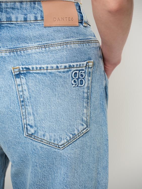 brave barrel leg jeans light washed blue